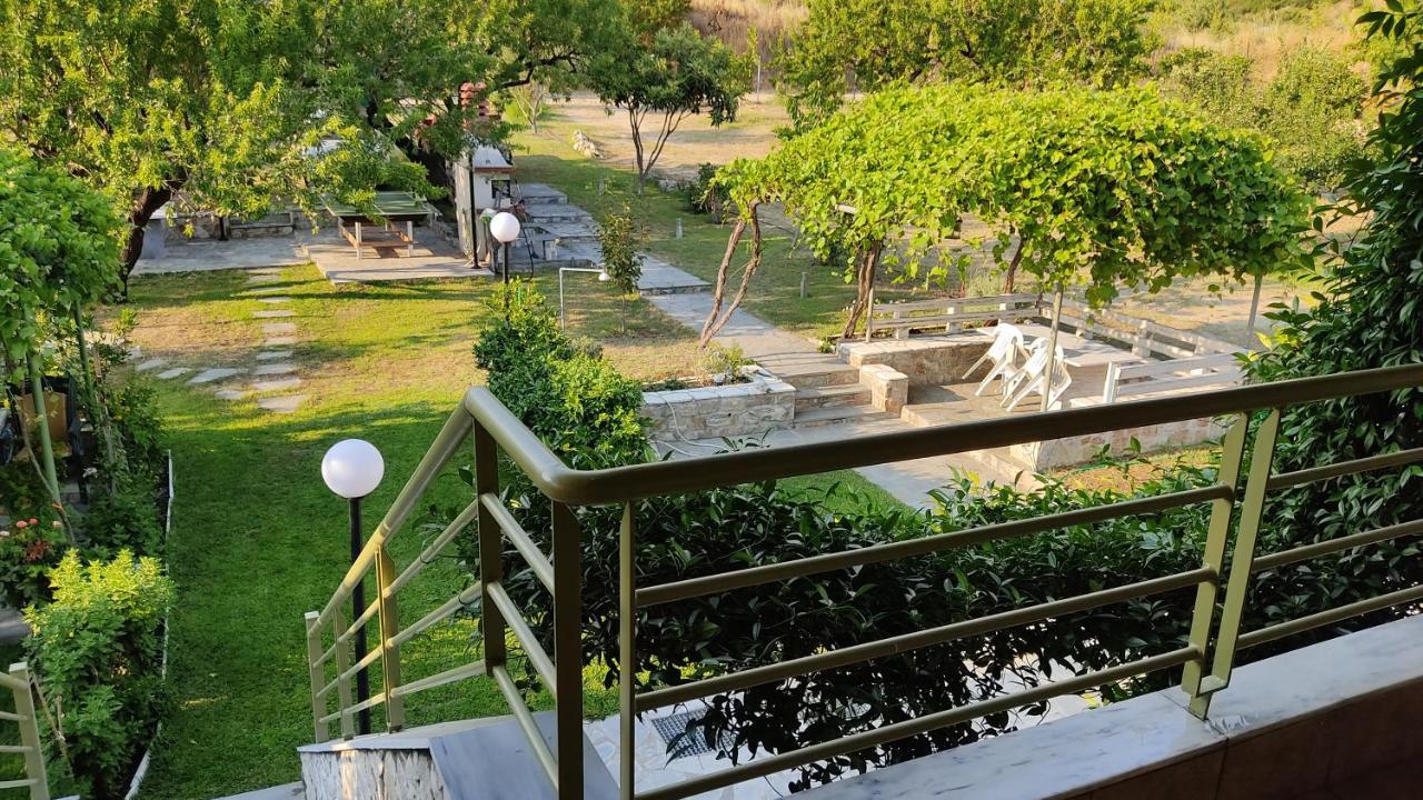 Asterias Maisonette & Apartments Karianí المظهر الخارجي الصورة
