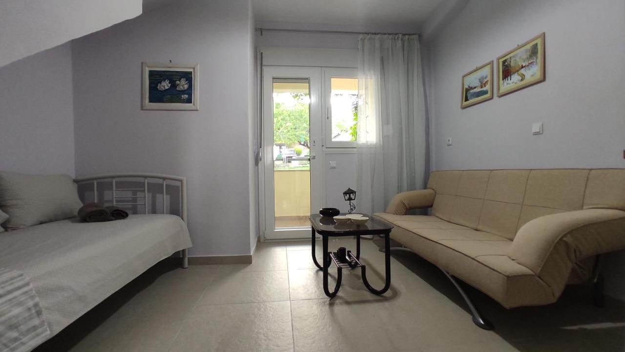 Asterias Maisonette & Apartments Karianí المظهر الخارجي الصورة